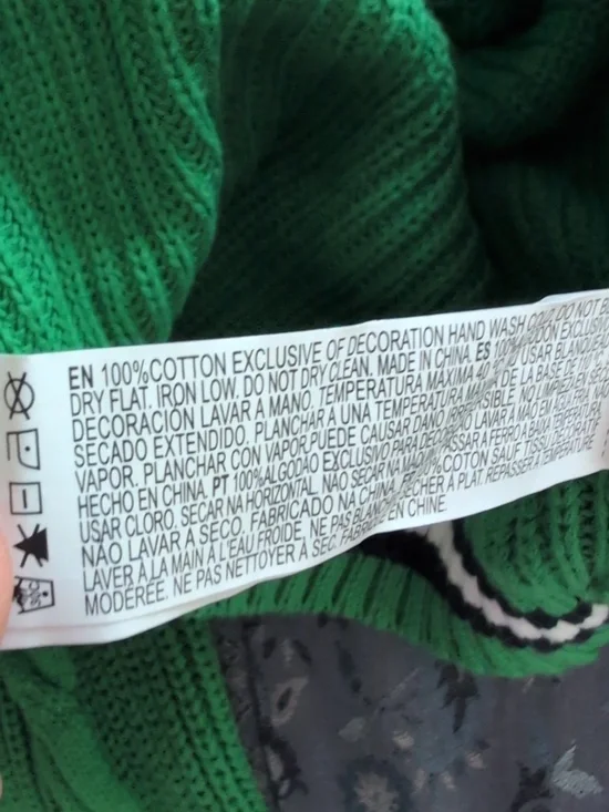 Forever 21 Green Knit Cropped Letter Cardigan Small - Picture 5 of 7